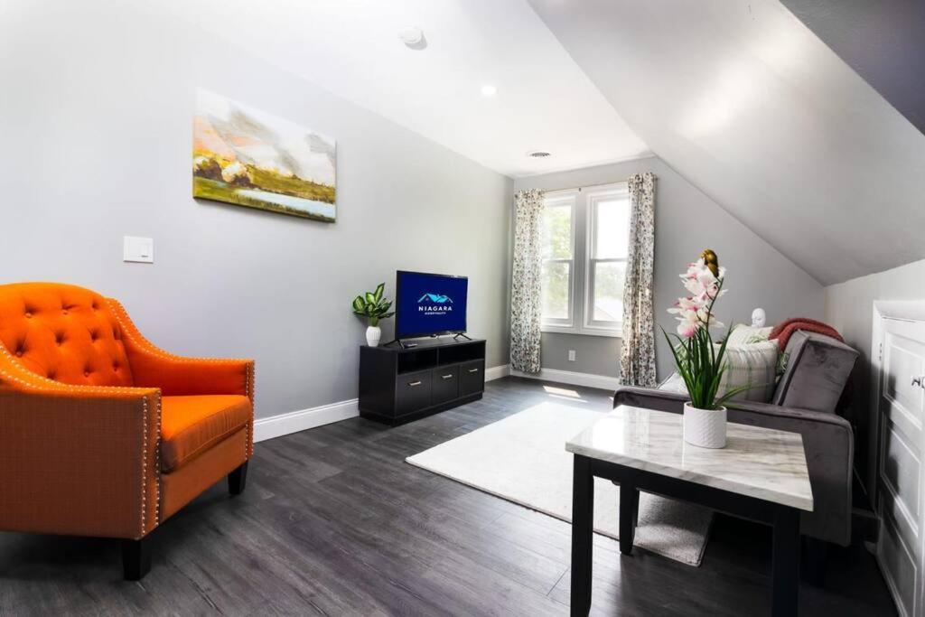 Cozy Micro Apartment, Minutes From Falls Niagara Falls Exterior foto